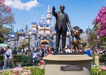 Aprueban Expansión de Disney en California