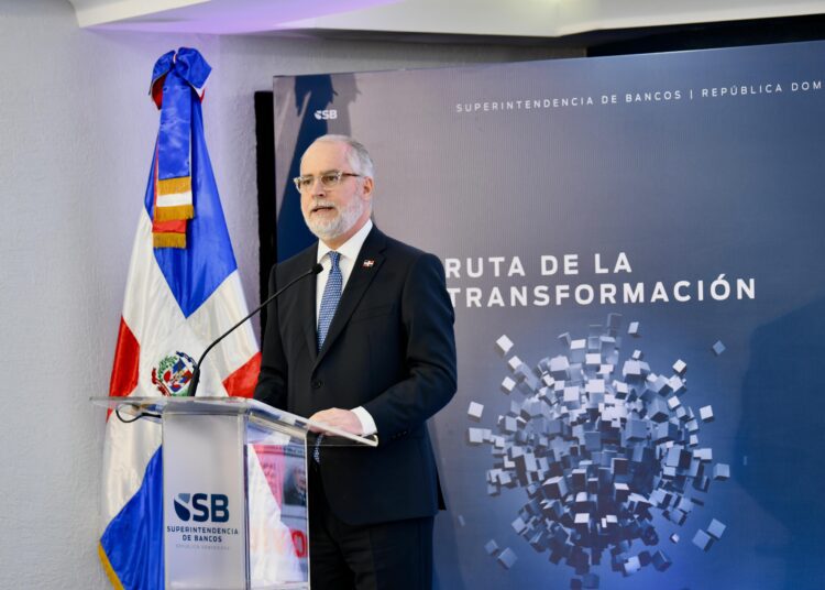 Alejandro Fernández W. Presenta Logros en Devolución de Fondos