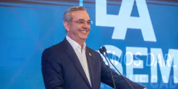 Abinader Destaca 200,000 Nuevos Empleos y Récord en Exportaciones del Sector Zonas Francas