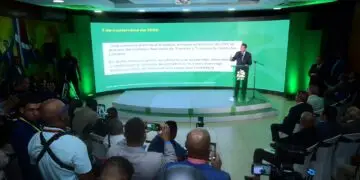 La Denuncia de Leonel Fernández Sobre Espionaje Masivo: ¿Una Amenaza a la Seguridad Nacional?