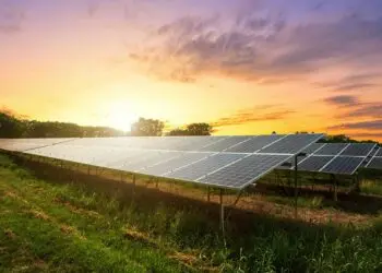 La Nueva Regulación de Energía Solar que Transformará el Mercado y Beneficiará a Ciudadanos y Empresarios en República Dominicana