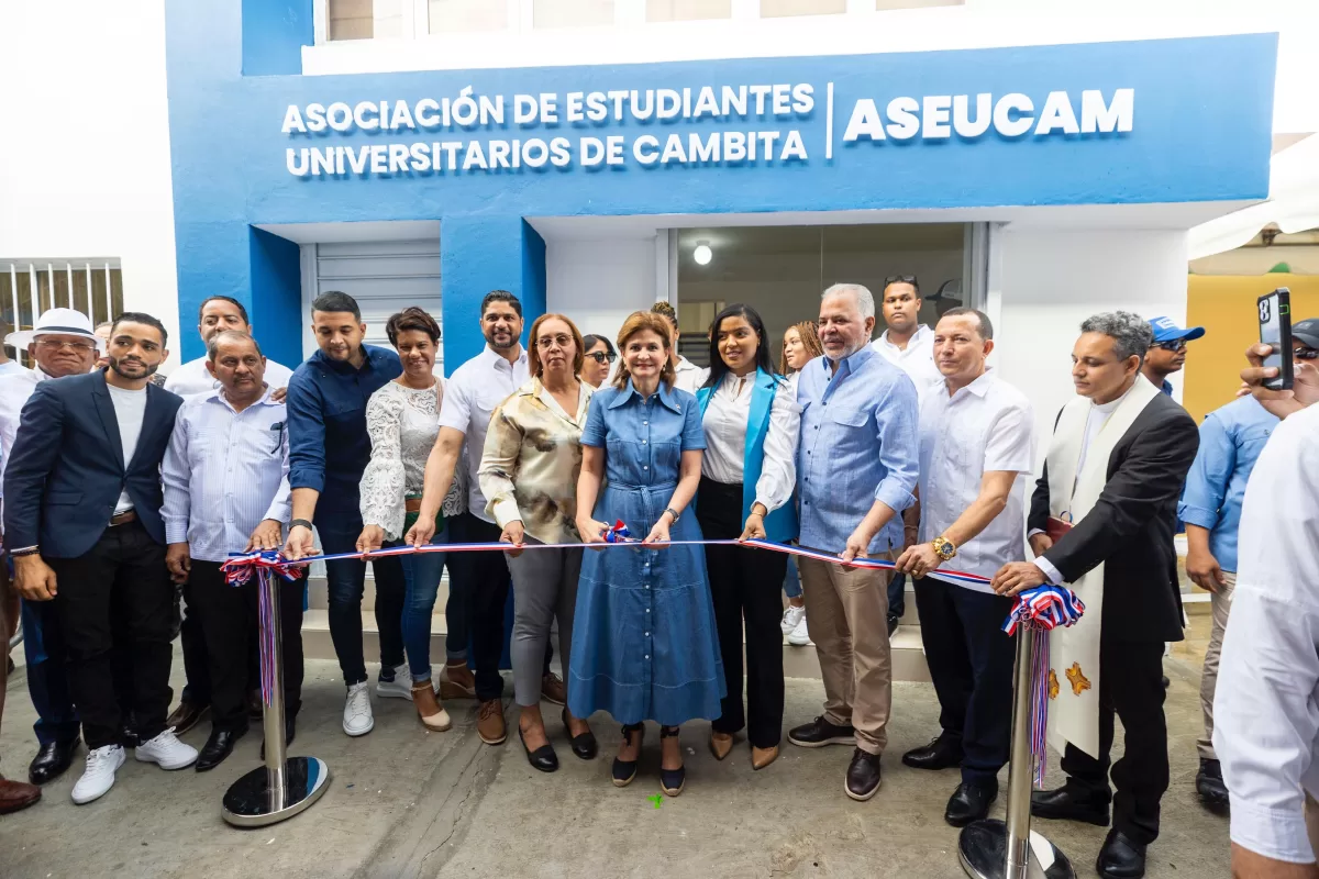 Vicepresidenta Raquel Peña Inaugurando obras en San Cristóbal