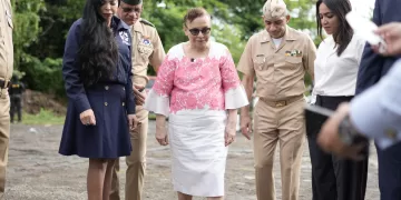 En la quema de la droga, participaron, además de la procuradora Miriam Germán Brito, el ministro de defensa, teniente general Carlos Antonio Fernández Onofre, ERD; la ministra de Interior y Policía, Faride Raful y el ministro de Salud Pública, Víctor Atallah, también, la titular de persecución del Ministerio Público, Yeni Berenice Reynoso