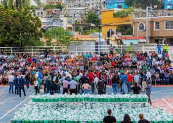 kits navideños Omar Fernández