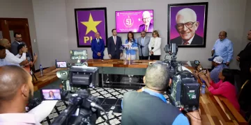 PLD Denuncia Falta de Transparencia en Bonos Navideños del Gobierno