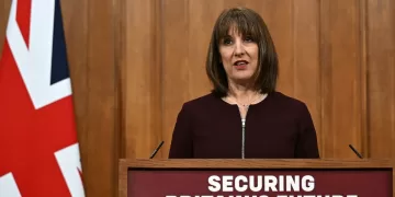 La ministra de Economía del Reino Unido, Rachel Reeves (BEN STANSALL/Pool via REUTERS)