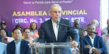 Danilo Medina minimiza renuncias en el PLD y critica a "oportunistas"