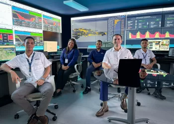 Sphere RAAS: El futuro de la energía renovable en RD con monitoreo avanzado