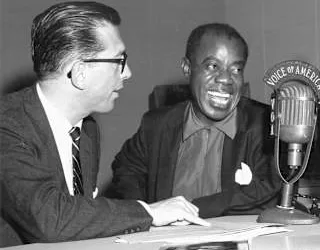Willis-Conover-Louis-Armstrong-Voice-of-America-1955
