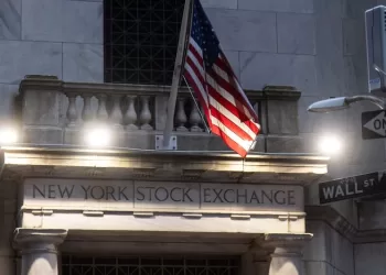 El S&P 500 tiene mucho margen para caer si es inevitable una recesión por la guerra comercial. Si la economía estadounidense entra en recesión, el resto del mundo corre el riesgo de sufrir un destino similar.(Michael Nagle)