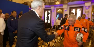 Abinader Condecora A 565 Rescatistas Por Tragedia En El Jet Set