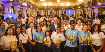 Estudiantes Ganan 13 Premios en First Lego League 2025