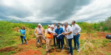 Ministros Destacan Potencial de Tierras Raras en Pedernales