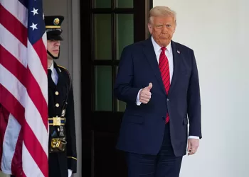 Trump Acuerda Reducción de Aranceles a Autos