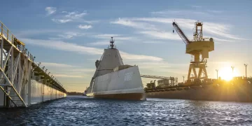 ¿La Nueva Era de Guerra Naval? EE. UU. Lanza con Éxito Misil Hipersónico desde el Mar