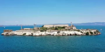 ¿Trump Revive Alcatraz Para Encarcelar Inmigrantes Peligrosos?