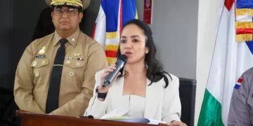 La Ministra Faride Raful habla tras la reunión de seguridad ciudadana de este lunes 19 de mayo del 2025. (FUENTE EXTERNA)