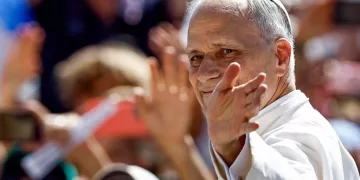 El Papa León XIV asistió a la misa por el Jubileo de las Familias, Niños y Abuelos en la Plaza de San Pedro, en el Vaticano. Foto: EFE • El Papa León XIV asistió a la misa por el Jubileo de las Familias, Niños y Abuelos en la Plaza de San Pedro, en el Vaticano. Foto: EFE • Este contenido ha sido publicado originalmente por EL COMERCIO. Si vas a hacer uso del mismo, por favor, cita la fuente y haz un enlace hacia la nota original en la dirección: https://www.elcomercio.com/actualidad/mundo/papa-leon-critico-aborto-defendio-matrimonio-hombre-mujer
