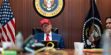 ¿Israel Desobedeció a Trump? Bombardeo Tras el Acuerdo de Paz