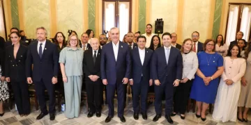 Presidente Abinader Juramenta Comité Científico en Punta Bergantín