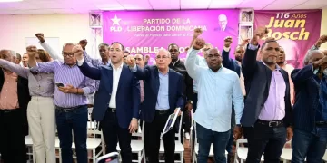 Danilo Medina Llama a los Peledeistas a Salir a la Calle