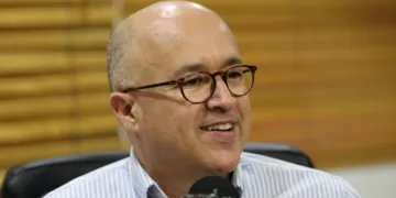 Grupo de Dirigentes del PLD Piden a Domínguez Brito Asumir Candidatura del PLD