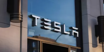 Caen Acciones De Tesla Tras Lanzamiento de Partido de Musk