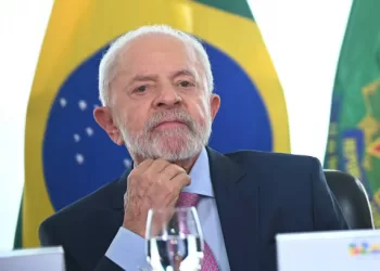 Trump Y Lula Escalan Tensión Con Aranceles De 50% Entre EE. UU. Y Brasil