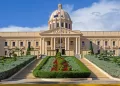 Palacio Nacional Neoclásico/Palacio Nacional en la ciudad capital Santo Domingo, República Dominicana, Hispaniola, Grandes Antillas, Caribe. (Foto de: Marica van der Meer/Arterra/Universal Images Group vía Getty Images)