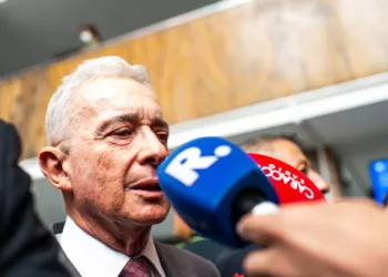 Álvaro Uribe es Condenado a 12 Años de Prisión Domiciliaria