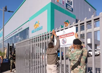 MIVED clausura naves y plazas comerciales