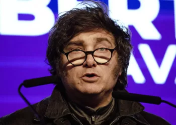 Milei Sufre Derrota en Buenos Aires y Se Reconfigura el Escenario Político