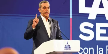 Abinader Advierte Consecuencias por Apagón en el Aeropuerto Las Américas