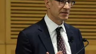 Economista De Harvard Advierte Que Políticas De Trump Debilitan El Dólar