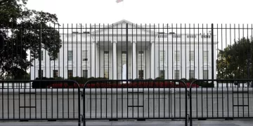 Demócratas Llevan al Cierre del Gobierno de Estados Unidos Después de 6 Años