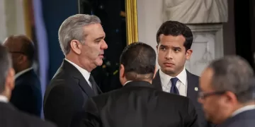 Senador Omar Fernández Exige Cumplir la Ley e Indexar los Salarios