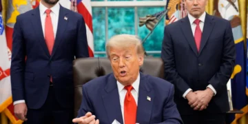 Donald Trump, Marco Rubio y JD Vance en el despacho oval