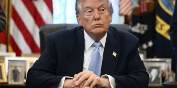 El presidente de Estados Unidos, Donald Trump, en la Oficina Oval de la Casa Blanca en Washington, el 17 de noviembre de 2025. - BRENDAN SMIALOWSKI/AFP/AFP via Getty Images