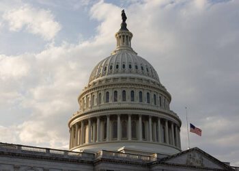 Senado de EEUU Aprueba Proyecto de Ley Para Levantar Cierre del Gobierno, y Pasa a Cámara Baja