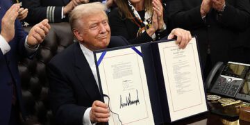 Trump Firma Acuerdo Que Pone Fin Al Cierre De Gobierno Más Largo En EE.UU.