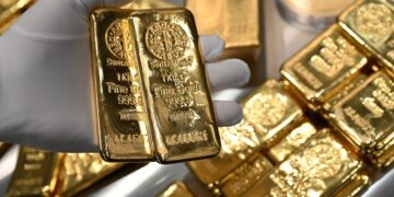 El Oro Desplaza Al Dólar: Bancos Centrales Aceleran Una Desdolarización Histórica