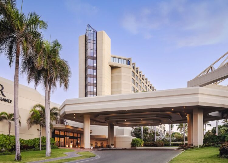 MIVHED Detecta Fallas y Acumulación de Agua en Techo del Salón La Fiesta del Hotel Jaragua