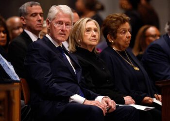 Congreso de Estados Unidos Publica Videos Testimoniales de Los Clinton en Caso Epstein