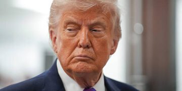 Trump Frena Ataques a Irán: Petróleo Se Desploma y Wall Street Rebota